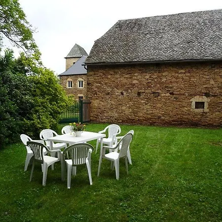 A Luc * Castelnau-de-Mandailles