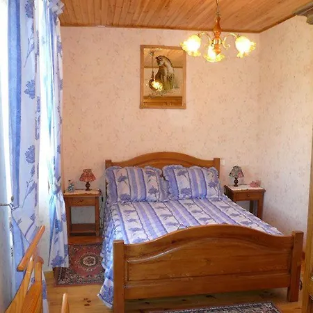 A Luc * Castelnau-de-Mandailles